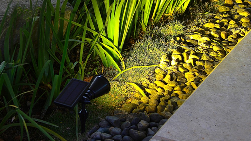 Solar Lawn Spotlight